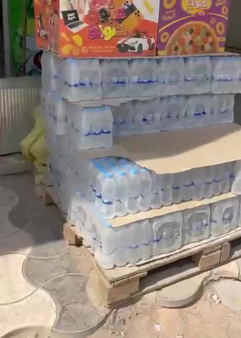 للبيع • المنصوريه • شارع تجاري
