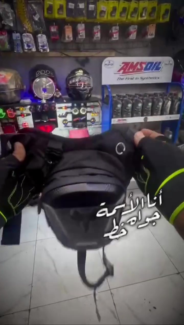 جنطه اصليه سحابتين 4 جيوب  
سحاب مقاوم  قماش جلد اصلي ضد المي  
⚡⚡⚡⚡⚡⚡⚡⚡⚡⚡⚡
