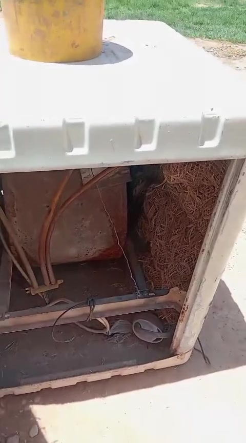 للبيع مبرده وشاحنه مال باتريات

ب100 الف وبيهن مجال

للاتصال على هذا الرقم
‭***********‬
