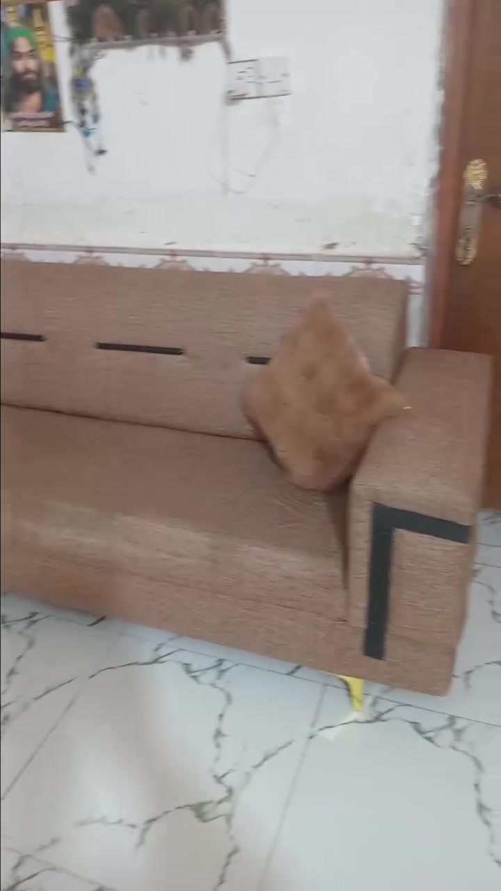 غرفه نوم للبيع طباخ حجم كبير مجمده الحافظ اخت الجديده ديوان تزكام ١١ مقعد كلهن جدد مكاني الديوانيه شارع الوكفه *********** بي واتساب
