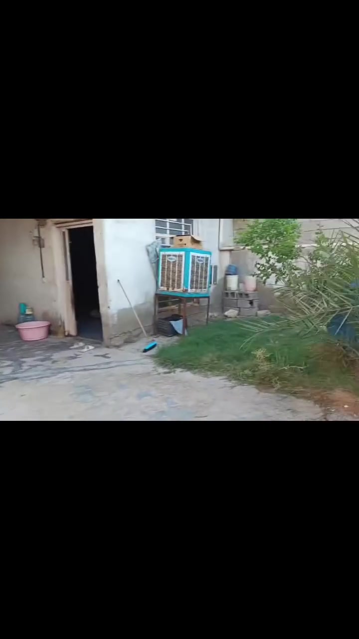 السلام عليكم بيت مساحه 200متر مطلوب مبادره طابو اول بناء بلوك مسلح والطابق الثاني بناء. طابوق  مطلوب للدوله  16ملوين أو اقل تسديد بلشهر بحدود ال 135  بسعر حلو ومناسب للاستفسار الاتصال ‏‪***********‬‏
