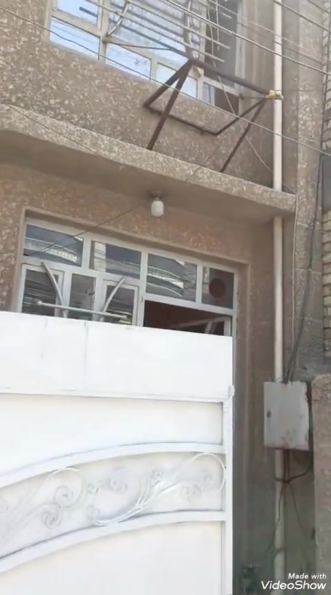 السلام عليكم اخواني اخواتي الأعزاء..
دار 🏡 للايجار مساحه 50م طابقين..
تحتوي على استقبال..
مطبخ معزول..
صالة صغيرة..
صحيات..
الطابق الثاني غرفة نوم وحدة وصحيات..
العنوان البلديات المضمار شارع الحشد قرب سوبر ماركت الأميرة.. مطلوب عائلة صغيرة مرتبة.. الدار نظيف جدا
علماً بأن الدار للايجار فقط..
للاستفسار 📞 متوفر واتساب 🌐 وماسنجر 🌐 وخاص وبخدمتكم.***********
