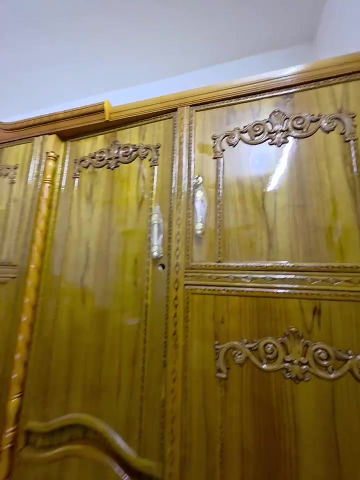 متاح تحفه سعر.   كلش رخيص ٧٠٠.  فقط   كنتور سته باب ملحق.   معمل و معرض سجاد النجار  #الجميع.     ***********
