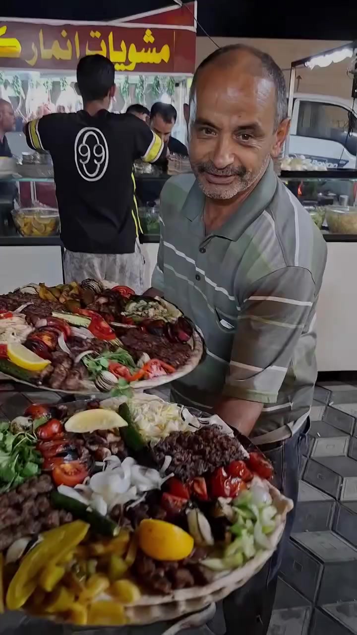 مشويات عموسامي وانماركوبرا مقابيل شقق بسمايه ***********#مشاوي #شقق_بسمايه #عموسامي

