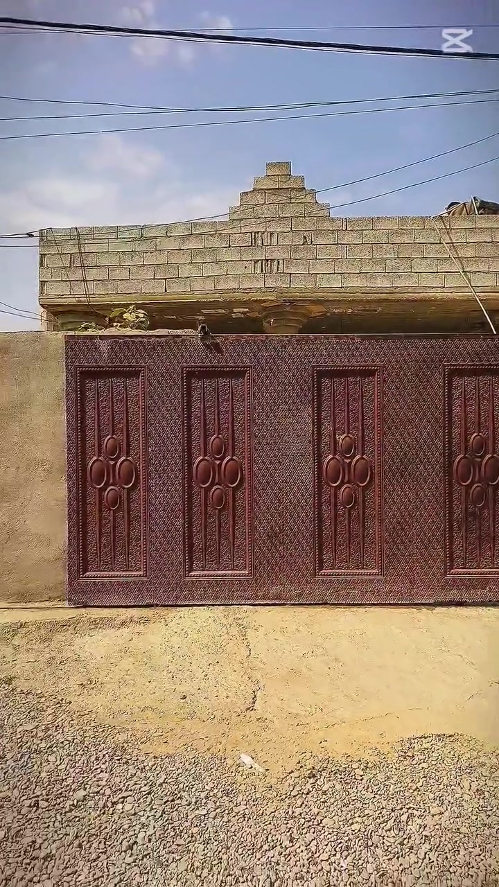 🏠بـيـت للـبـيـع 🏠
🏡البيت في حي السلام (العيثات) 
🌴مساحة البيت__ ٢٠٠ __متر
🌴البيت قريب على مدينة الألعاب 
🌴سعر البيت __٣٠__ مليون وبيه مجال 
🌴للاستفسار اكثر اتصل على الرقم 
🏠«««***********»»»
