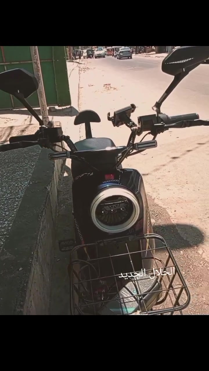 دراجه ار تسعه جديده
شنو موديل R9 بالضبط؟ وإذا بيه سعة أو سنة صنع، اذكرها حتى يكون الإعلان أوضح.: 
ار تسعه جديده موديل 2026 
هالدراجة جديدة بس بيها أي خدوش، عيوب، أو مشاكل بالمكينة/الشحن لازم تنذكر؟: 
نضيفه ماصار الها هواي 
وين موقعك بالعراق؟ يعني بأي محافظة أو منطقة استلام الدراجة؟: 
بغداد الشعله
السعر شكد؟ وهل أكو قابلية للتفاوض لو السعر نهائي؟: 
450 واكو مجال