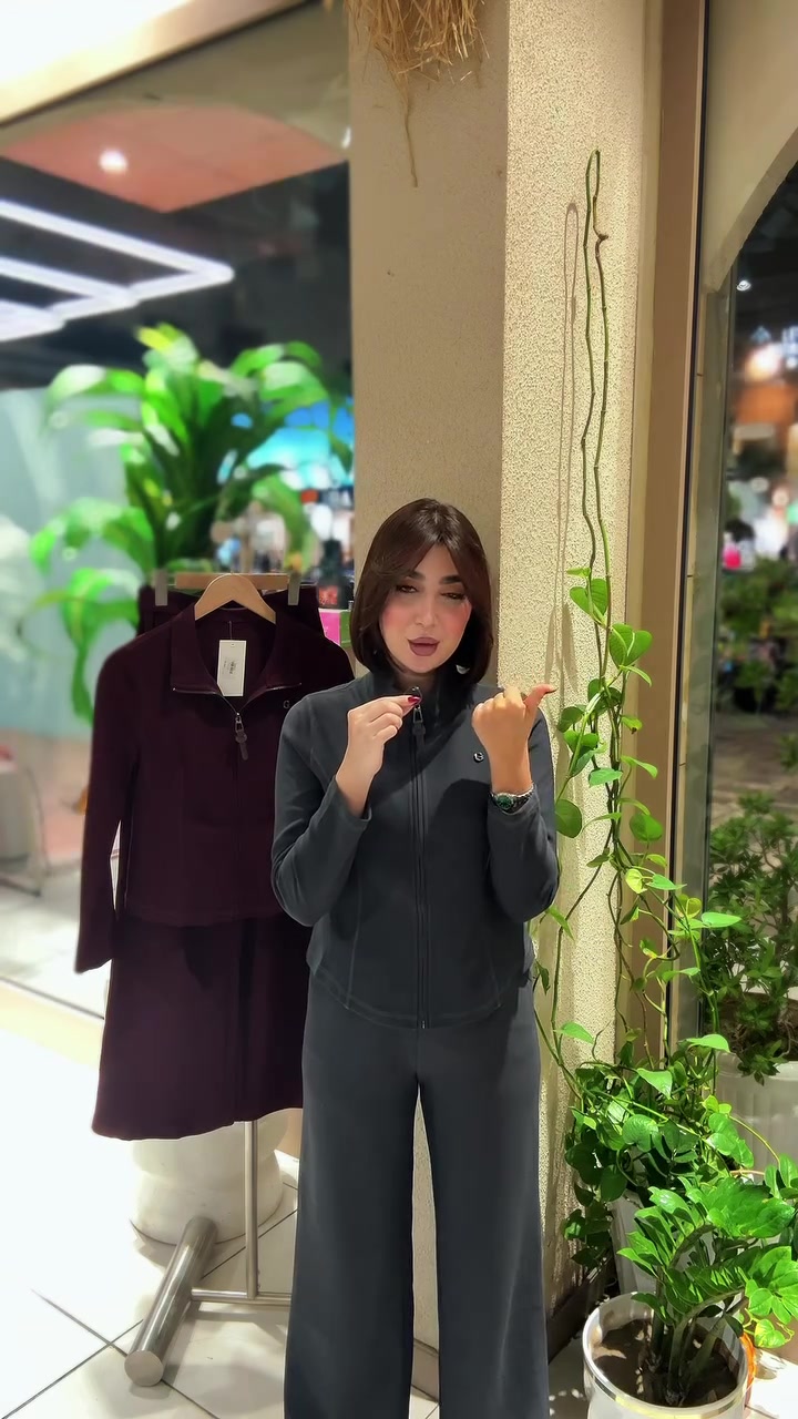 NEW COLLECTION 🍂
الموسم الجديد يبدأ من هنا 🤎
اكتشفوا مجموعة خريف وشتاء 2026/27

👗 تراك  سبورت متوفر بـ 2 ألوان
📏 القياسات: 38 | 40 | 42 | 44
💎 جودة مميزة
💰 أسعار مناسبة
🚚 توصيل إلى جميع أنحاء العراق مقابل 5,000 د.ع فقط.
📩 للحجز والاستفسار راسلينا الآن، ***********
🤍 سارعي بالحجز قبل نفاد الكمية.
