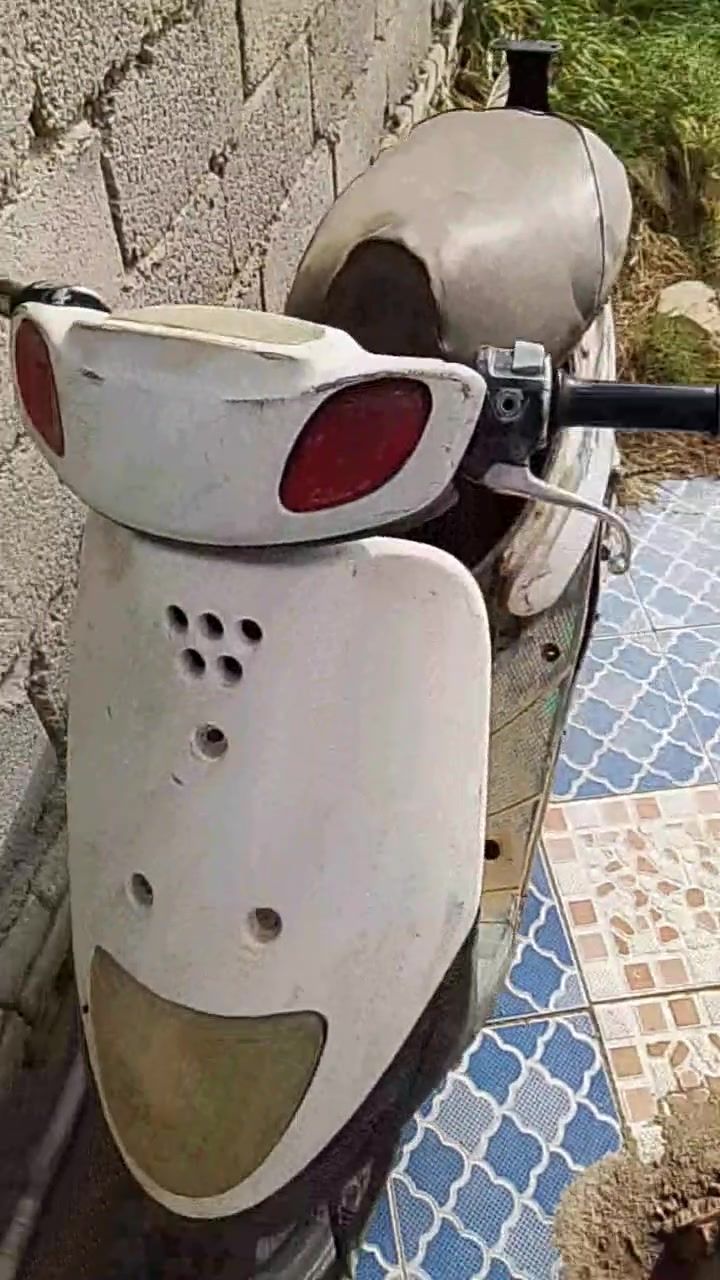 السلام عليك دراجات لبيع كومه حديد
سكنس محركها ماكس ناصريه مركز ***********
