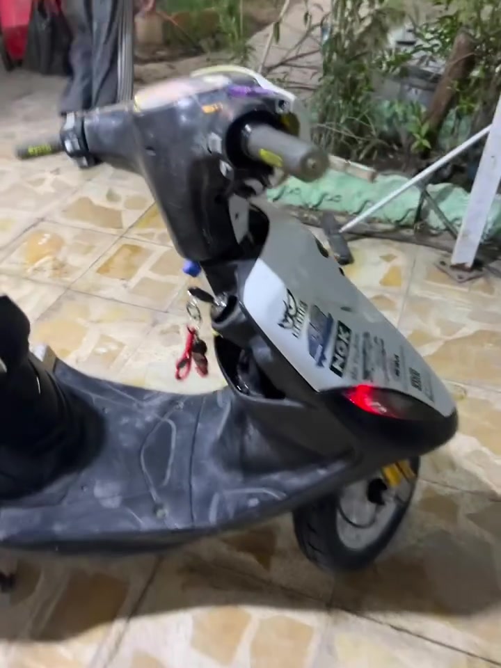 ماكس عدله ب600 بيها مجال
الدراجه 125 cc كامله من كلشي برغي نقص ما بها كامله من كلشي نكره سلف و سلف بلادي 

مزوده 
كزوز ستيل 
كلچ رياضي 
الدراجه مجفته

السعر:600 و بيها مجال 
التواصل: ***********
