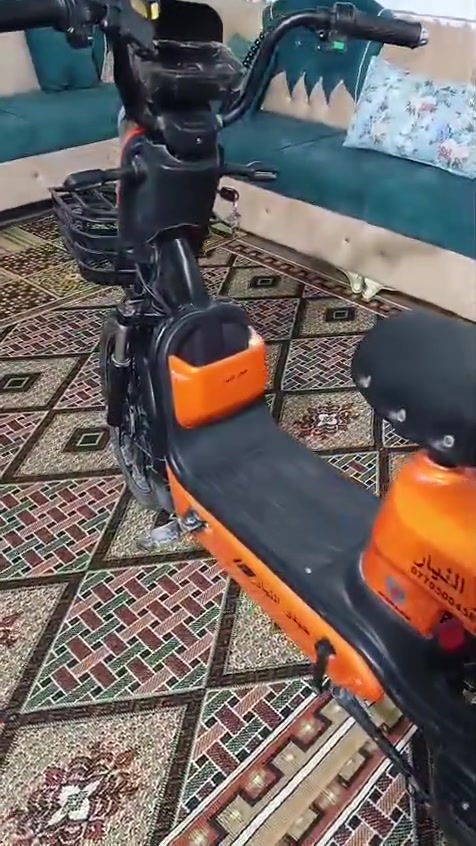 السلام عليكم دراجه شحن للبيع الدراجه اخت الجديده بس عوزه بطاريات السعر ٢٥٠وبيه مجال لااتصال ***********
