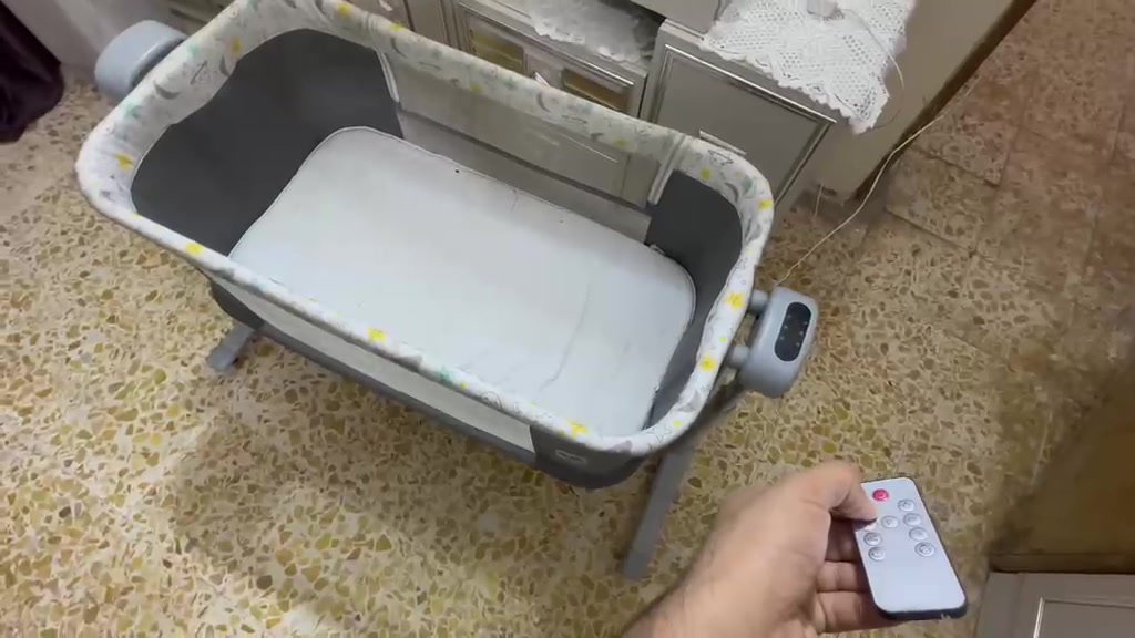 كاروك كهربائي فول مواصفات على الريموت و هزازث وبيه بلوتوث سعره 100 لاتصال على الرقم العنوان سكينه شارع الأرامل 
‏‪+964 771 003 8415‬‏‬‏