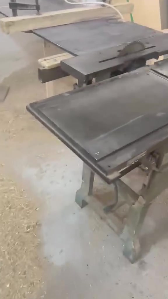 مكينه شذريه للبيع اربع عمليات تشتغل ما ناقصه اي شي  عنواني حله قاسم للاستفسار ***********
