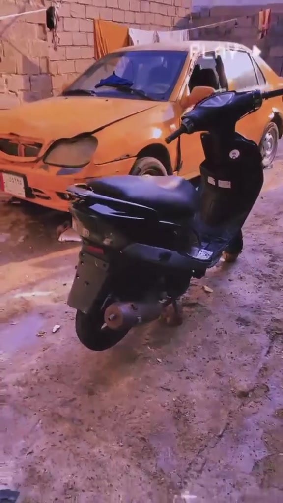 دراجه ماكس عدله
دراجه مفتوحه فقط زنجيل شلعه معدل كفرات تجاري القديمات انكسرن دراجه تخبل  بيها وشه مادري منين جايه دراجه سلف كهربائيات كله شغال دراجه ليره حلوه سعر 625 وبيها مجال للشرايه مكاني بصره مطيحه رقمي +964 774 123 7737 او ***********

