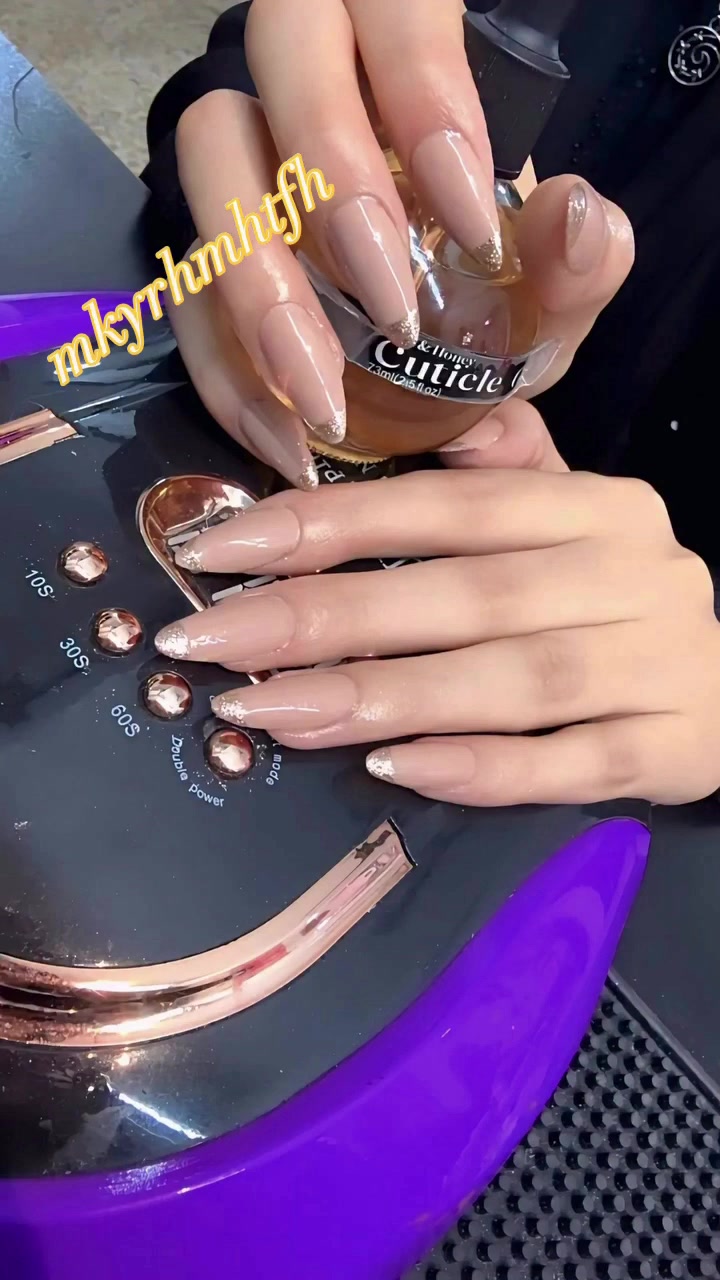 #شغلي_حسب_الطلب❤️ عروضنه مستمره تركيب وجلش ودزين (15)💅💗💗#تاك_لصديقتج_حتى_اتآبع_البيج💜😍 #هاشتاك_متابعةشاركوالمنشور👌📽️📺🎬🎧📹🎥 #لايك_اكسبلور_فولو_تعليق_حلو❤️

