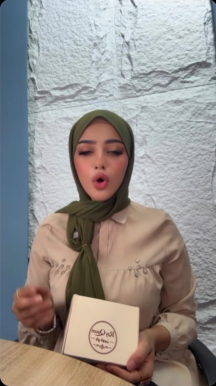 الوكيل الحصري واتساب : ***********

راي كوين🩷
عشبي طبيعي للعناية بالبشرة
1_ يساعد على تصفية وتفتيح البشرة بفعالية
2_ يرطب البشرة ويمنحها نضارة وحيوية
3_يعالج الحبوب واثارها والتصبغات, الكلف
4_ آمن تماماً على البشرة وخالي من المواد الضارة
#راي_كوين #بغداد_العراقه #اكسبلور #خلطه_تبييض #خلطه
