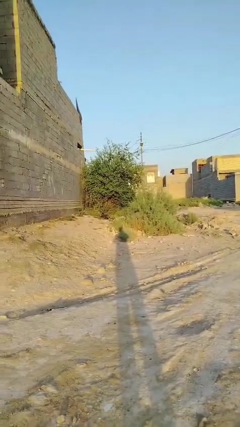 للبيع قطعه مساحه ١٥٠متر طابو صرف واجه ٦متر نزال ٢٥ متر كربلاء قضاء الحسينيه حي الزهراء قرب الحولي سعر ٣٢ مليون مع مجال قليل *********** واتس أو اتصال
