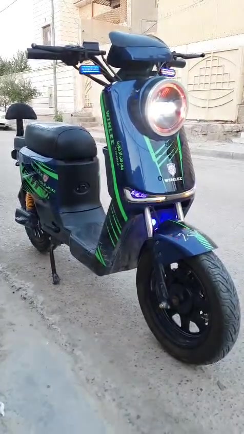 دراجه شحنr11 نضيفه وكاله كل شي مامبدل بيها بطاريات نضيفه ماصار هواي من اخذتها من معرض الاخوين كهربائيات شغاله كل شي  ماناقصها نضافه 100% السعر 550 
***********
