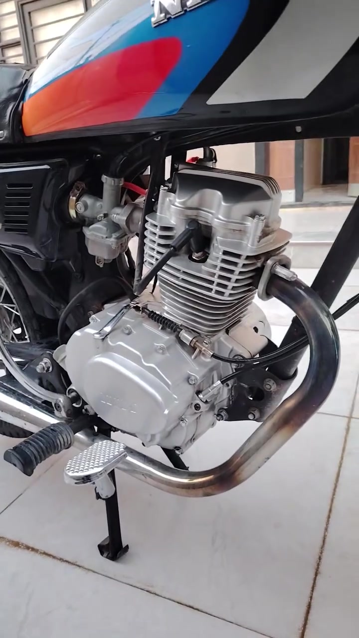 🏍️ للبيع دراجة 4 كير نامه موديل 2025
دراجة نظيفة ومرتبة، أغراضها أغراض الوكيل وكهربائياتها كلها شغالة، وما عايزة أي شي.

🔹 أوراق سكنر
🔹 المحرك مفتوح ومُعَمَّر بالكامل، كل التعمير جديد
🔹 تاخذها بضمانتي
🔹 شلعة وعزم قوي
🔹 كلجات جديدة
🔹 كهربائيات الدراجة كلها شغالة

💰 السعر: 680 ألف
📍 النجف
📞 ***********
📩 الخاص مفتوح

للشراي أكو مجال بسيط بالسعر.
