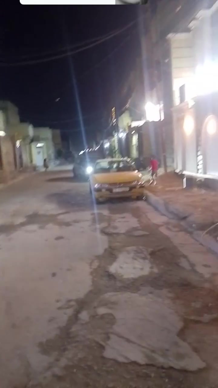 السلام عليكم بيت 100مربعه ركن للبيع  بغداد  مقابيل شارع المخازن بضهر محطه الصدرين قريب ع الشارع منطقه كامله الخدمات  ***********
