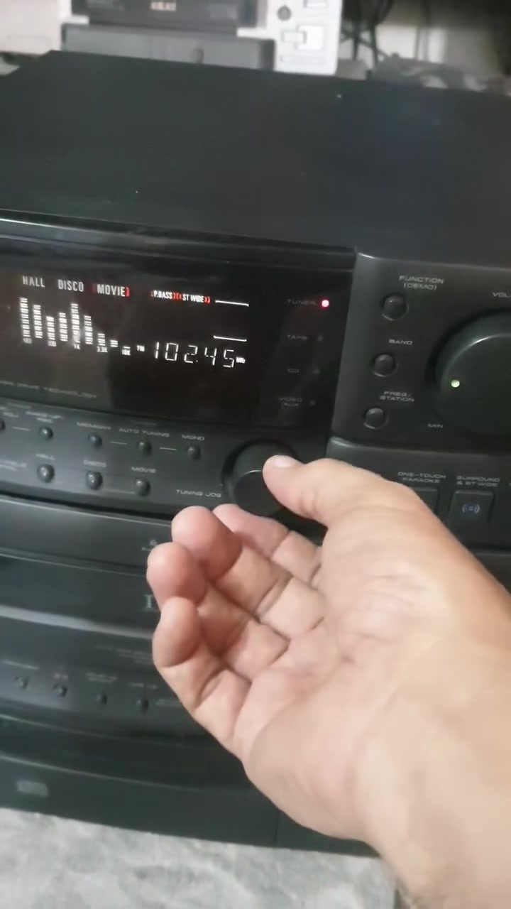 سستم بايونير موضح بالفديو والصور  جهاز راقي وصوت اروع تحكم بيز وتربل وجهتين  ٢٢٠فولت بدون سماعات السعر ٤٠ الف الحلة مهندسين الاتصال على الخاص او موبايل  ***********  يوجد توصيل
