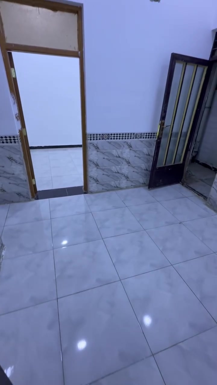 الغدير محله ٧٠٦ • طابق ارضي • سكن عوائل