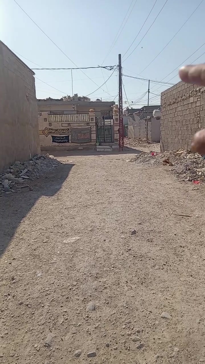 حي اور سبع قصور شارع أبو علي الواجه ٧ متر والنزال ١٤ متر الكاع مدفونه ومسس اله ماي ومجاري كدام القطعة السعر ٣٥ مليون وبيه مجال رقم الهاتف ***********
