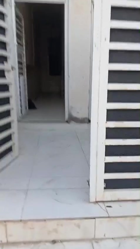 بيت للبيع ١٠٠متر طابو ملك صرف مغربه الشيشان الثانيه السايدين بناء حديث السعر ٧٠وبيه مجال بسيط للاستفسار الاتصال على الرقم ***********
