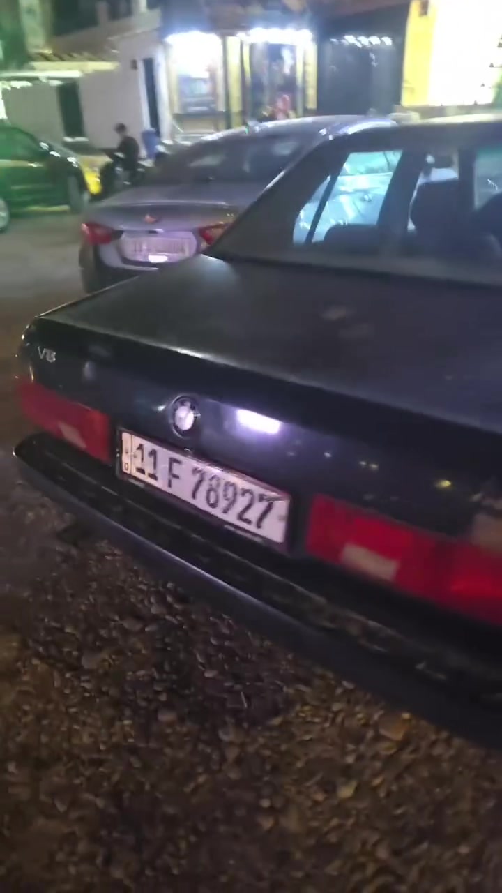 سلام عليكم
730  8سلندر
رقم بغداد نكليزي حزه بعده منافذه
فول مواصفات
غرفته جديده
سياره حلوه يرادله صبغ
محرك شرط كير بي صفنه
تمشي وره كدام مابيه كلشي 
بس ابيعك كير كايم
سياره ترايه حلوو
السعر  30 وبيه مجال
***********
العنوان فلوجه
