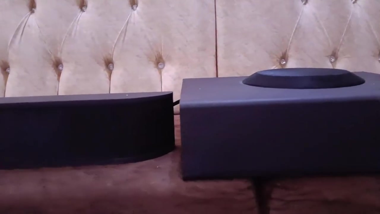 للبيع: مكبر صوت قوي جدا وصافي متكامل من ماركة Bush الأصلي الأصلي 🔊🎬
المواصفات:
الموديل: Bush Virtual 5.1 DVD Home Theatre Kit (CHT30VD)
المحتويات:
اذا تريد تشغله عن البلوتوث تشتريلة تحويلة شحن سعرها رخيص
ساوند بار (Soundbar) بصوت نقي ومحيطي.
مضخم صوت (Subwoofer) قوي.
مشغل DVD مع شاشة رقمية ومدخل USB.
الحالة: بعده جديد بالكارتون .
السعر: [ 65الف ]
المكان: [مكاني كركوك ]
للتواصل والاستفسار: [***********/الواتساب]
