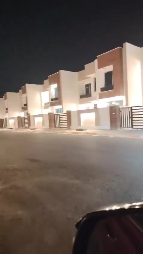 مو بس بيوت… هذا المكان صار حياة وراحة واطمئنان 🤍

أجمل شي تشوف الناس بعد ما سكنت بـ مجمع الرياحين السكني، مرتاحين ببيوتهم، وأطفالهم يعيشون بأجواء هادئة، وكل يوم يكتشفون معنى جديد للاستقرار.

لأن قرار السكن مو بس تشتري بيت…
قرار السكن هو تختار المكان اللي ترتاح بيه وتطمن على عائلتك.

ومجمع الرياحين اليوم مو مجرد مشروع…
هو ناس سكنت، وارتاحت، وبدأت حياتها الجديدة. 🏡🌿

وإنت… شنو تنتظر حتى تكون واحد من أهل الرياحين؟
ارض الـــريـاحــيـــن لـلعـقار ***********
