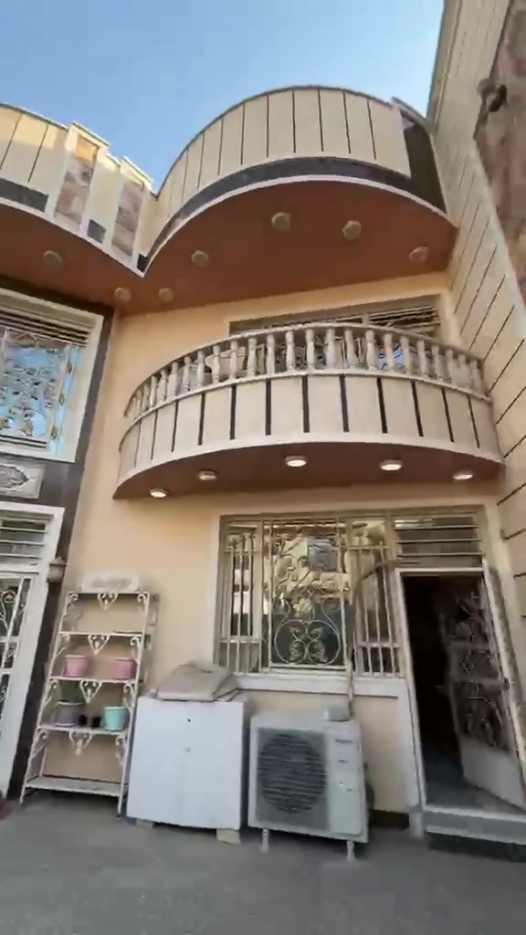 بيت للبيع في جمعية خيرلله مربع الذهبي مساحة ٢٠٠ م خابرني رقمي ***********او*********** تفاصيل
