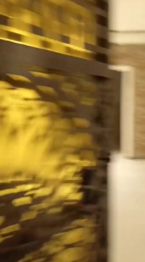 موقع الشقة شارع المكاتب قرب حسينية العبيد او محمد الباقر ثالث بيت ع جهة الحسينية
غرفتين وصاله ومطبخ وحمام ماطور صاعد بوستر نازل نزال صحن ستلايت و سنك بلمطبخ كلشي كامل وجديد وهذا التصوير الايجار ٥٠٠ درج معزول قفل قفل قفل جور الماي والكهرباء ع المستأجر 
عائله وطلاب مرتبين 
ملاحضه تأمين ابو شقه يريد 
عقارات حيدر القاسم 
***********
