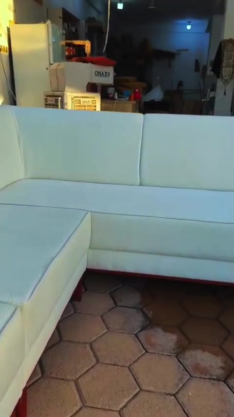 الفخامة، المتانة، ودقة التفاصيل.. تجتمع في مكان واحد! 🛋️✨
لأن منزلك يستحق الأفضل، نقدم لكم في "بصمة نجار" أحدث التصاميم وأرقى الموديلات من القنفات وأسرة النوم التي تضفي لمسة من الأناقة والراحة على مساحاتكم.
نحن لا نصنع الأثاث فحسب، بل نصنع الجودة التي تدوم مع الزمن. نعتمد في عملنا على ثلاثة معايير لا نساوم عليها:
المتانة العالية: هياكل خشبية صلبة وتأسيس متين مصمم ليتحمل الاستخدام اليومي لسنوات طويلة.
اللمسة النهائية (الفنش): دقة متناهية في التفاصيل، خياطة وتنجيد باحترافية عالية، وتقفيل نظيف يعكس ذوقك الرفيع.
الجودة الشاملة: استخدام أفضل المواد الأولية من الإسفنج عالي الكثافة إلى أجود أنواع الأخشاب.
ولأننا نهتم بأن يكون أثاثك انعكاساً لشخصيتك، نوفر لك أحدث كتالوجات ونماذج الأقمشة لتختار منها اللون والنوع الذي يناسب ذوقك وتصميم منزلك بكل حرية قبل بدء العمل.
"بصمة نجار" – أثاث يعيش معك، ويحكي قصة جودة.
للحجز والاستفسار، تواصل معنا عبر الرسائل أو تفضل بزيارتنا.
***********
***********
