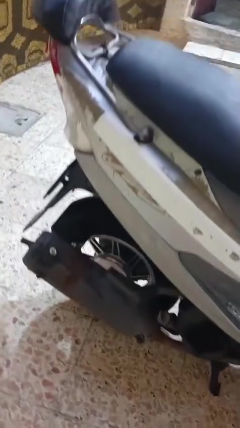 سلام عليكم ماكس قجمة ما مفتوحة كفراتها بلاد دراجة كلها بلادية تاقذها شرط الفحص عنواني بصرة حيانية ***********
