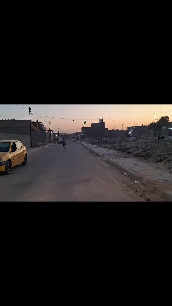 دار للبيع بناء حديث مساحة ١٠٠ متر
بالصفحه المقابل سنتر حي طارق القديم 
للاستفسار اتصل *********** واتساب
