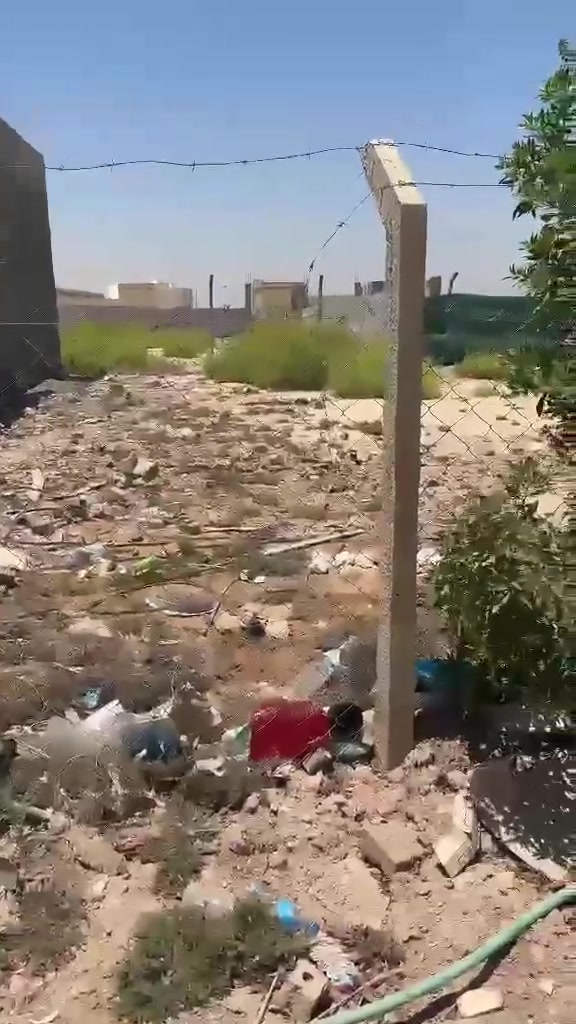 السلام عليكم ورحمة الله وبركاته يوجد لدينا قطعه أرض زراعي سكنيه للبيع المساحه ١٠٠متر مربعه ١٠في ١٠قريبه على حولي السياسين شارع ٣٠التبليط مع توفر جميع الخدمات من ماء اسأله وكهرباء ومجاري للإستفسار الاتصال على الرقم او*********** او*********** أو مراجعة مكتبنا الواقع الشارع الرئيسي الخماس مقابل مستشفى الخماس وبقية التفاصل موظحه بل الفديو
