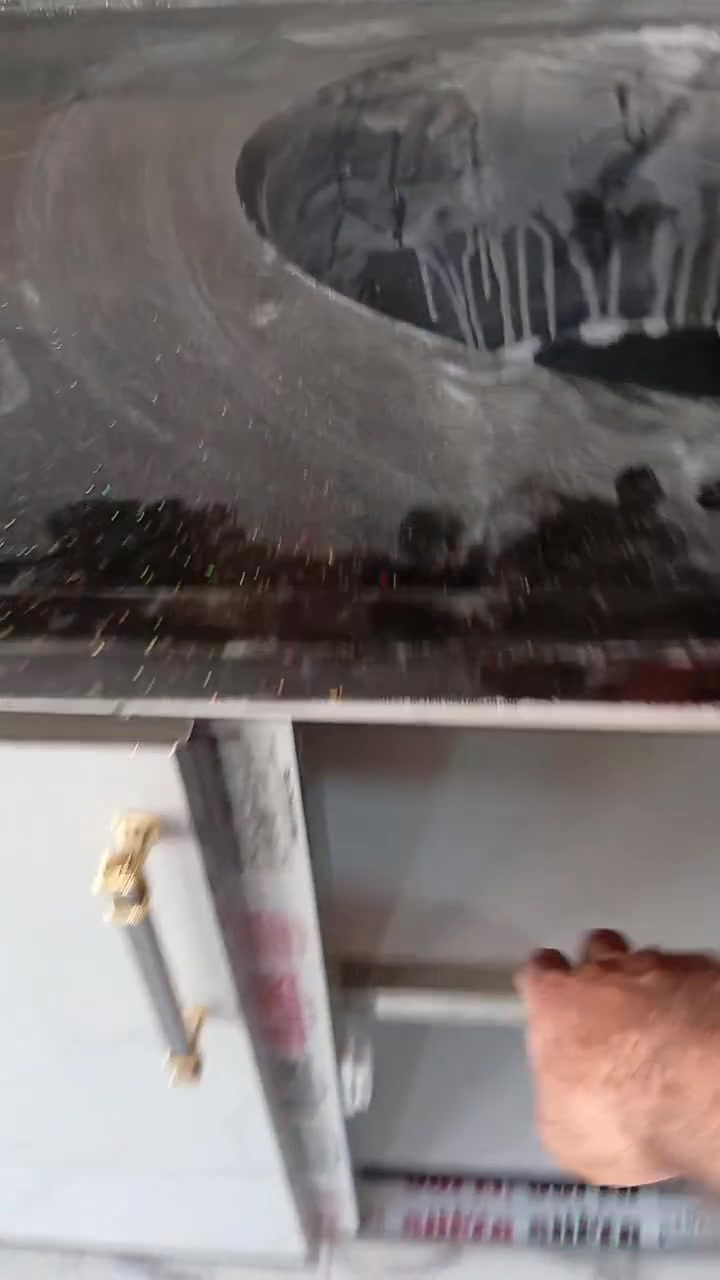 معمل ومجمع اللمنيوم ابو فاطمه المدحتيه الحي العسكري قرب صيدلية الماس 
***********
