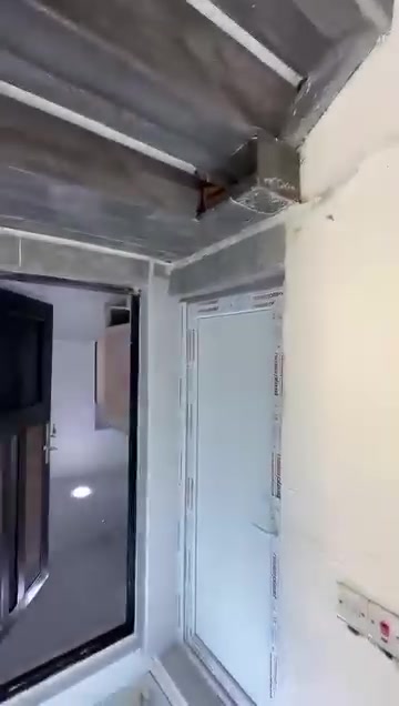 الجنينه قرب السوق الصفر • غرفتين • شامل ماء وكهرباء
