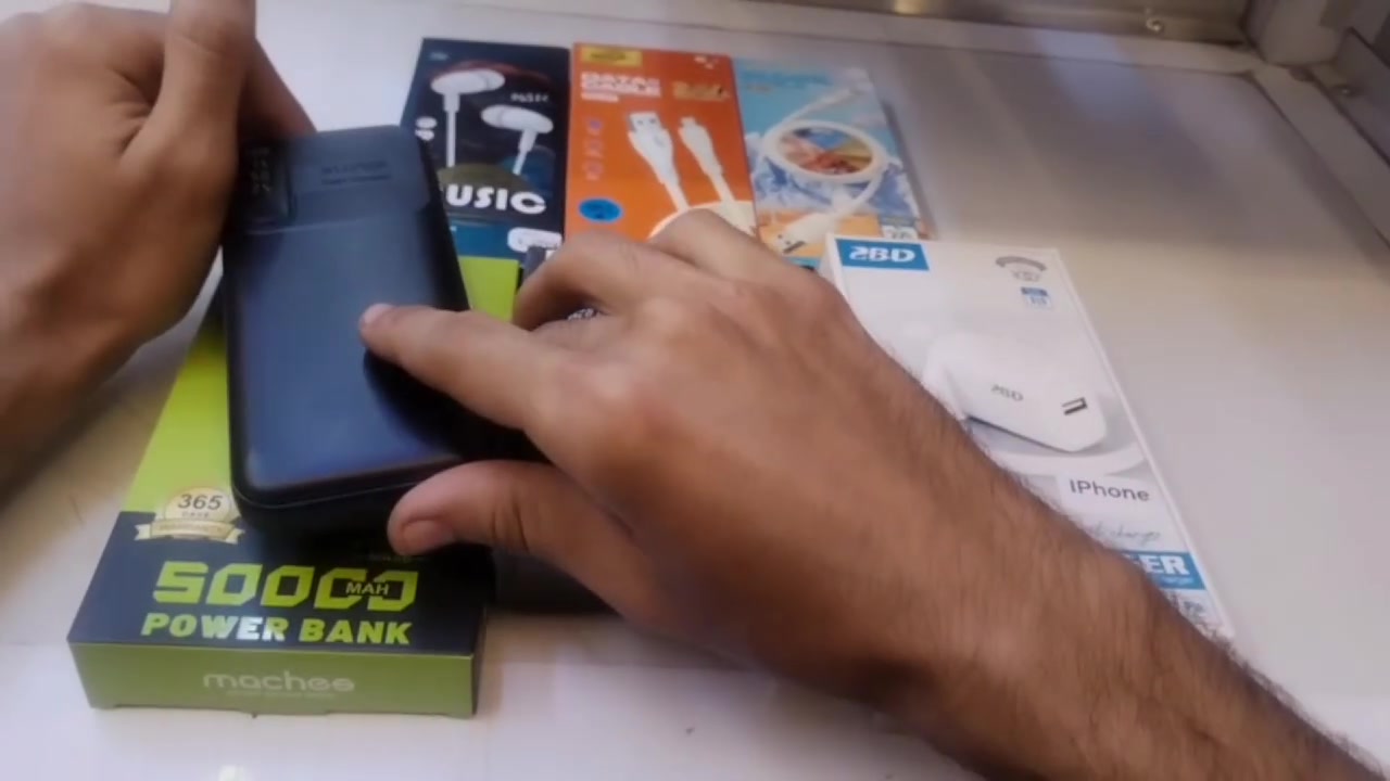 📦 محتويات البكج:

باور بانك Mochee: طاقة احتياطية قوية تضمن أن يظل هاتفك مشحوناً طوال اليوم أينما كنت.

سماعات Ultrapods Max (إيربودز): لتجربة صوتية لاسلكية نقية ومريحة جداً.

شاحنة آيفون كاملة (رأس 2BD + كيبل): شحن سريع وآمن يحافظ على بطارية جهازك.

كيبل تايب سي (Type-C) وكيبل سامسونج إضافي: كيبلات سيليكون متينة ومرنة مصممة لتحمل الاستخدام اليومي ونقل البيانات بسرعة.

سماعة سلكية (واير): أداء صوتي ممتاز للاستخدام العملي والمستمر.

✅ لا تفوت الفرصة، الكمية محدودة جداً!
للحجز والاستفسار، راسل الصفحة الآن أو اتصل بنا عبر واتساب على الرقم:
📞 ***********
