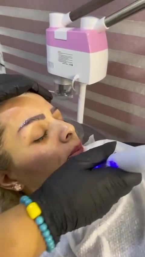 Larose beauty
عروض لاروز بيوتي
قسم البشره
حف وجه كامل ٧ الألف
حف وجه بدون حاجب ٥ الألف
تنضيف بشره عادي ١٠
تنضيف بشره عميق هايدروفيشل ٢٠
العنوان  الدوره شارع أبو طياره
*********** بكادر سوري 😊😊
