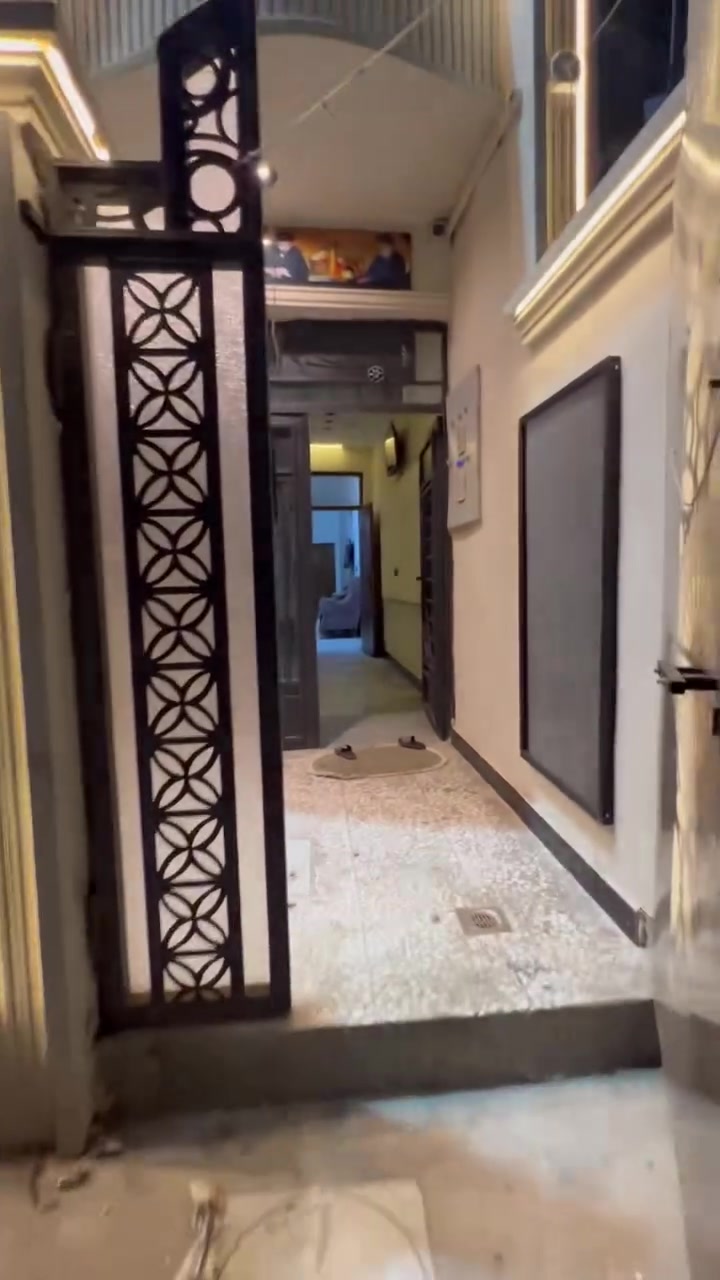 فرع بانزين خانه • ١٠٠م • ٣ غرف