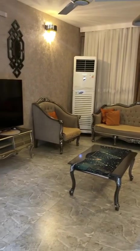 تخم اخو الجديد ماخذينه بمليونين ونص اريده بمليون وربع استفسار ***********
