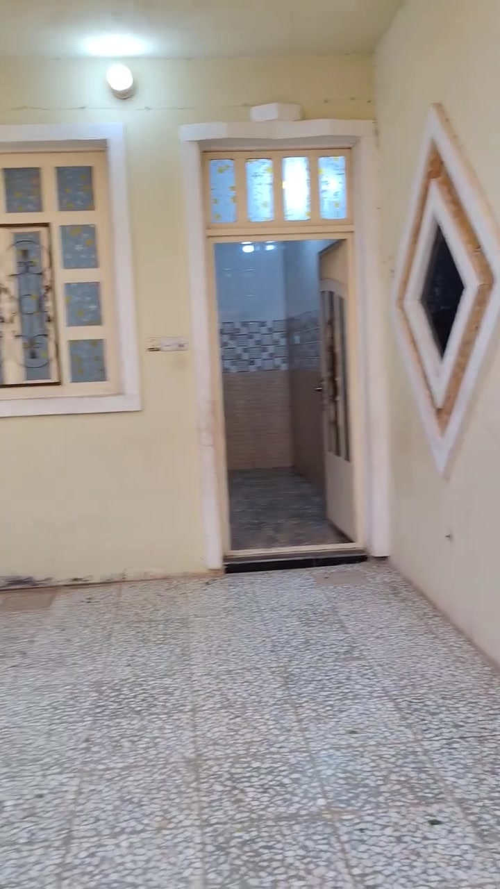 بيت للإيجار • حي الشهداء الثانية الجمعة • قريب الشارع العام