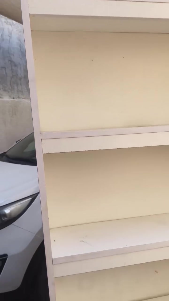 فاترينات عدد 2 . طول 250 عرض 100  cm. بغداد رقمي ***********

