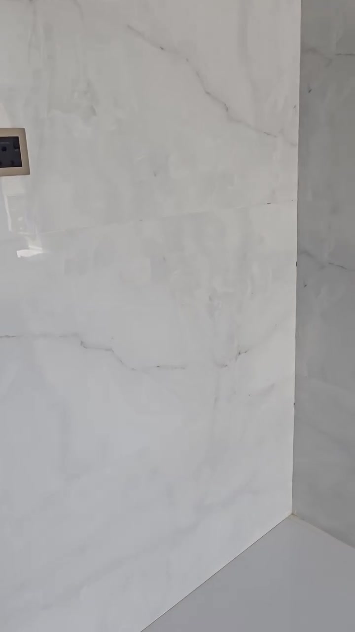 بيت طابو صرف ١٢٥متر حي الزهراء قطعه ١٢ شارع ١٥ بناء حديث درجه أولى أساس وسقف كونكريت بناء طابوق الطابق الأول صاله كبيره وأستقبال ومطبخ وصحيات داخليه وخارجيه الطابق الثاني غرفتين وحده سويت وصاله البيتونه كبيره السعر ١٢٠مليون مطلوب قرض أسكان تقريبآ ٤٠مليون مراجعة مكتب الأنوار للوساطه العقاريه مدخل العباسيه بإدارة محمد الدهيماوي وعلي الحدراوي 
محمد ***********
محمد ***********
علي ***********
علي ***********
