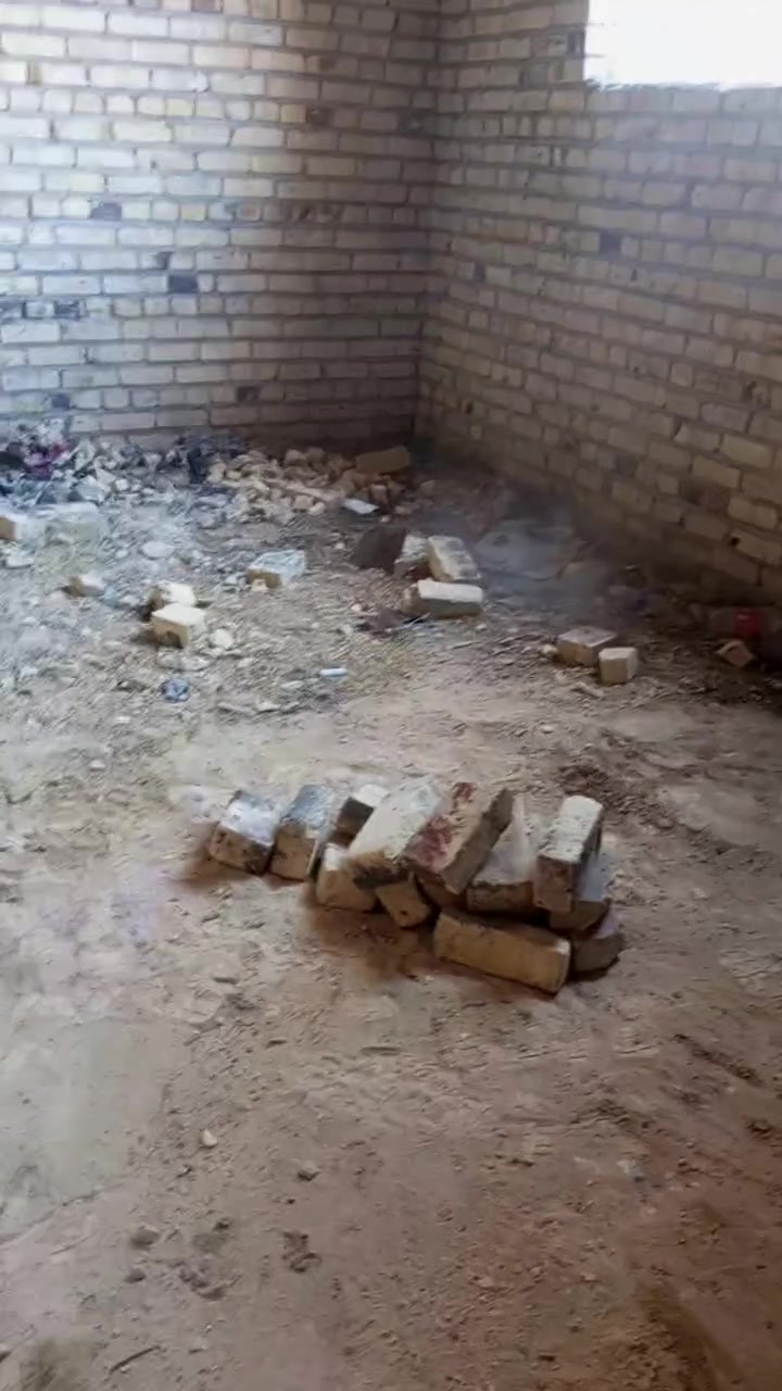 جزء من اعمالنه اليوم مستعدون الكافة الاعمال تفليش تكشير البيوت تدخيل وفرش سبيس وحدل وقلع ارضيات من الكاشي تزفيت الارباطات صب باتلو لنتن الاتصال على الرقم ***********
