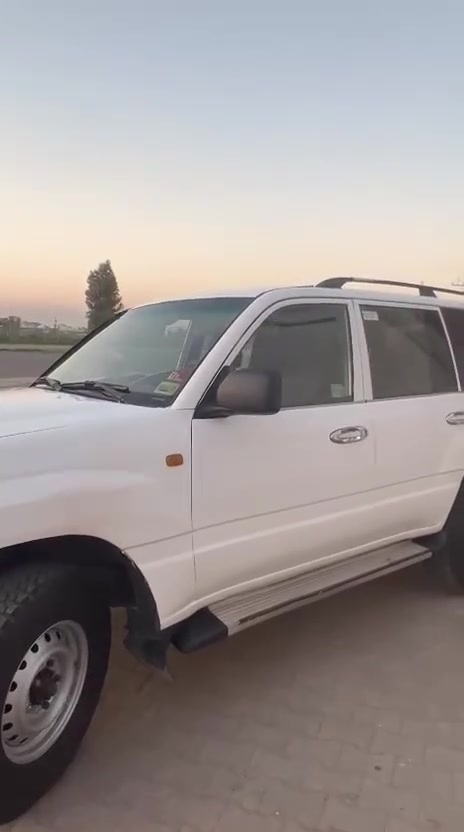 سلام عليكم مونيكه مزاد  للبيع 2004محرك وكير بل شرط تبريد تدفيه صدر تخم تايرات صدر جديد سعر 60وبيها مجال خابر وتدلل مكاني كركوك ***********
