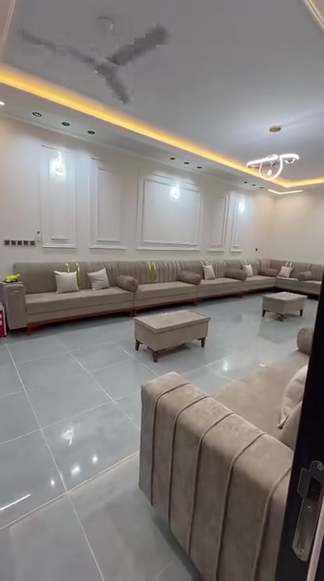 من انتاج معمل نجاره ودوشمة الغدير ديوان مودرن حسب الطلب هيكل ابلاويد وخشب جام روسي واسفنج هاي اكسترا ضغط على 10س اقماش تركي مبطن ضمان 10سنوات العنوان ديالى خان بني سعد تقاطع شارع الدمن مجاور اسواق المصطفى للاستفسار مراسل الصفحه او الاتصال على الرقم *********** بي  واتساب
