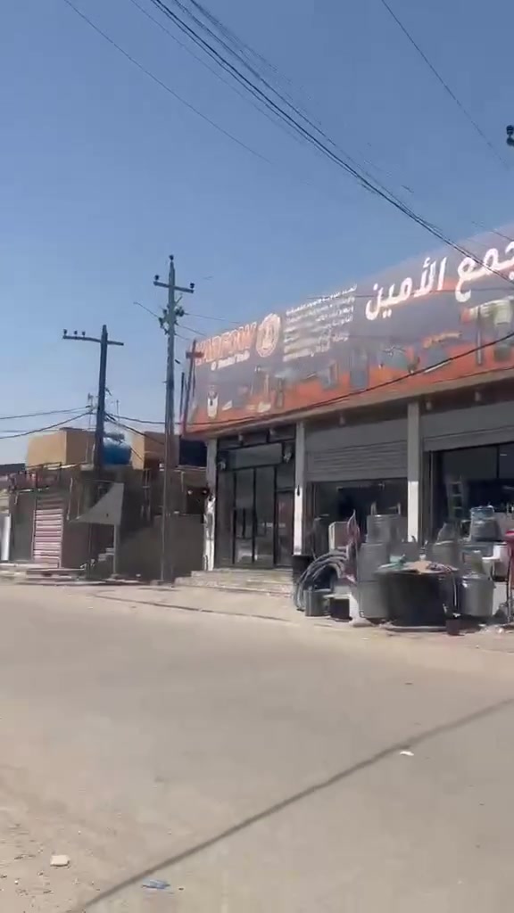 السلام عليكم
محل تجاري  للبيع 
موقع مميز ومحلات نظيفة جداً 

الموقع حي العسكري مقابل مجمع الأمين وقرب حلويات ومعجنات علي 

مساحه المحل الواجهيه 4 والنزال 5 

رقم صاحب المحل ‭ ***********‬
رقم ثاني لصاحب المحل ***********
السعر خاص او الاتصال على الارقام
