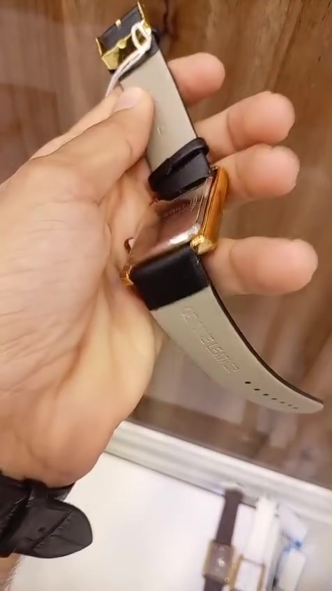 ⌚ ساعة كاسيو (Casio) الملكية🤎 
​التصميم: مستطيل فاخر.
​الجلد: مختوم ومقاوم للتآكل.
​الطلاء: ثابت 100%.
​الماء: مقاومة للماء 💦.
​الجودة: عالية جداً.
​💵 السعر: 20 ألف بس.
🚚 التوصيل: مجاني 💯.

​📥 للطلب: أرسل رسالة فوراً!
واتساب ***********
